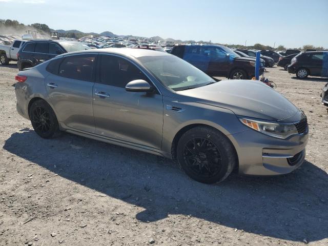 5XXGU4L33JG190389 - 2018 KIA OPTIMA EX GRAY photo 4