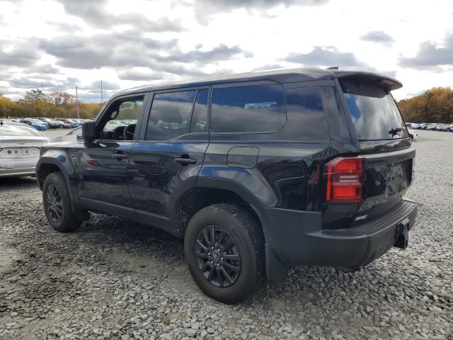 JTEABFAJ3RK007336 - 2024 TOYOTA LAND CRUIS BASE Черный фото 2