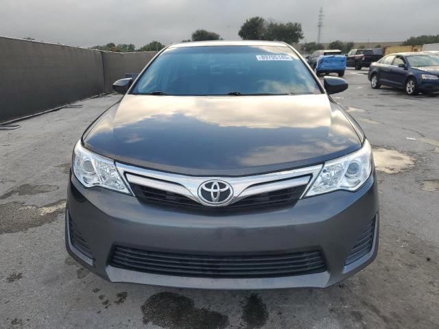 4T1BF1FK4DU239535 - 2013 TOYOTA CAMRY L GRAY photo 5