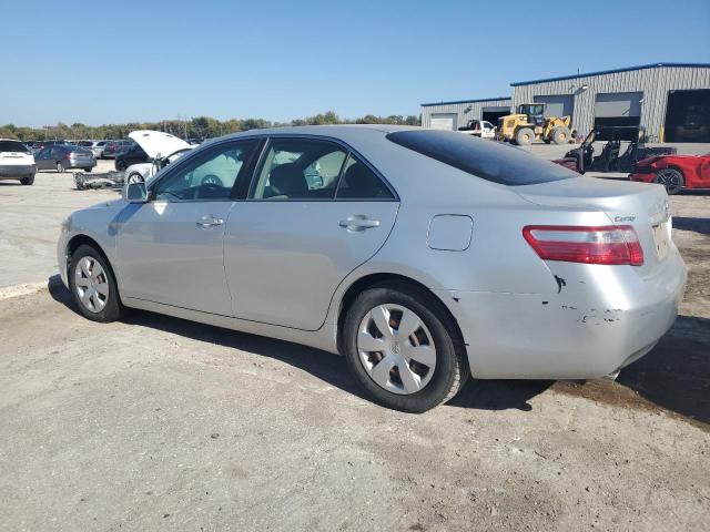 4T1BK46K37U031289 - 2007 TOYOTA CAMRY LE SILVER photo 2