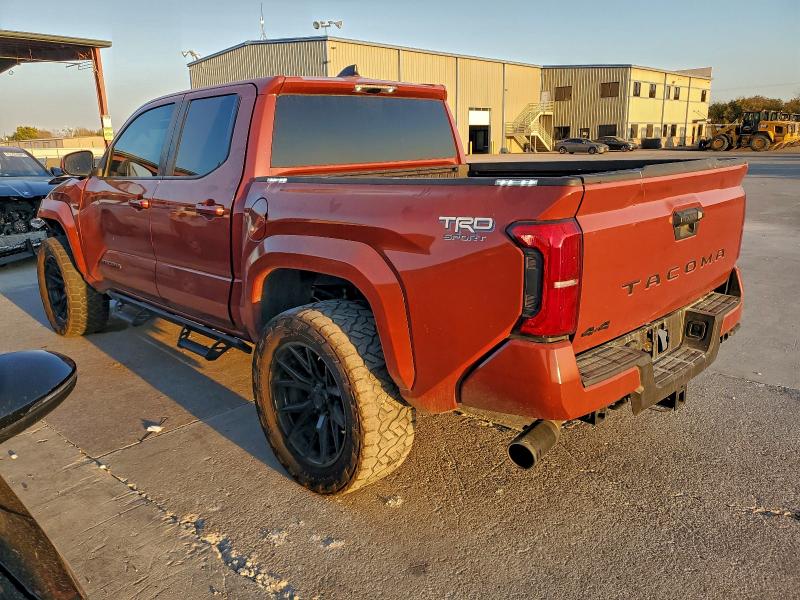 3TMLB5JN1SM091990 - 2025 TOYOTA TACOMA DOUBLE CAB 红色 照片 2