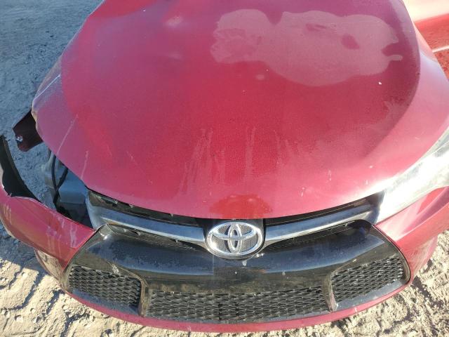 4T1BF1FK0FU922335 - 2015 TOYOTA CAMRY LE RED photo 11