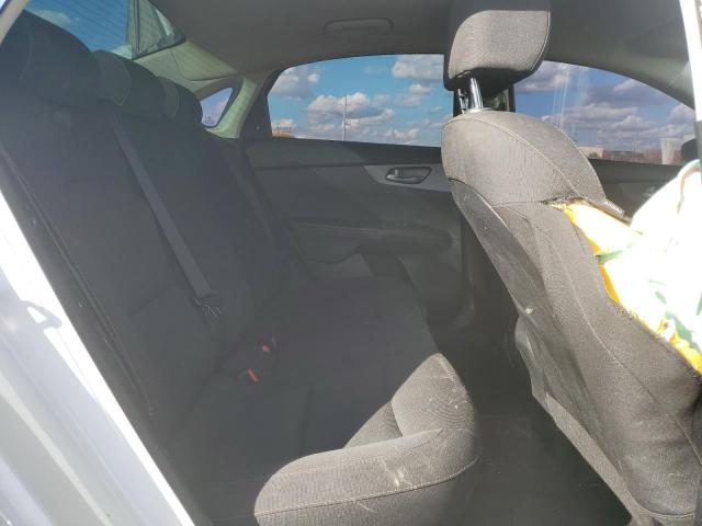 3KPF24AD9KE008220 - 2019 KIA FORTE FE Ақ фото 10