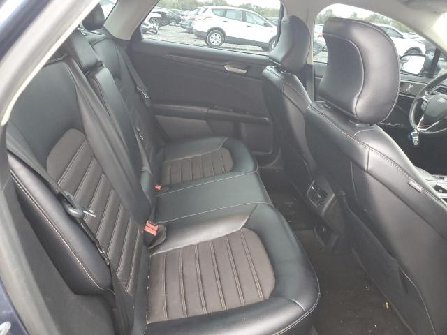 3FA6P0HD8JR245875 - 2018 FORD FUSION SE Көк фото 10