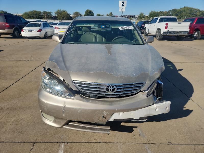 4T1BF32K45U603701 - 2005 TOYOTA CAMRY LE TAN photo 5