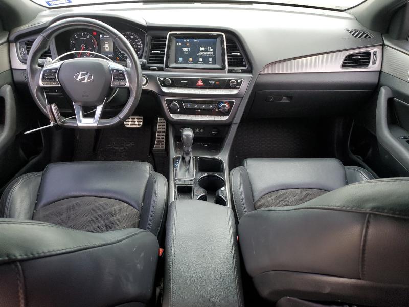 5NPE34AF9JH678080 - 2018 HYUNDAI SONATA SPORT WHITE photo 8