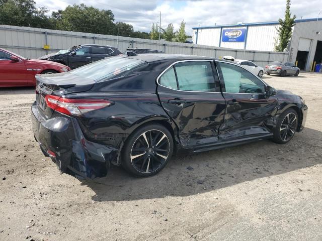 4T1B61HK4JU524096 - 2018 TOYOTA CAMRY XSE BLACK photo 3