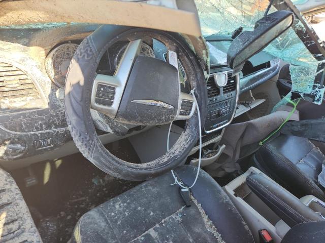 2C4RC1BG9GR245023 - 2016 CHRYSLER TOWN & COU TOURING SILVER photo 8