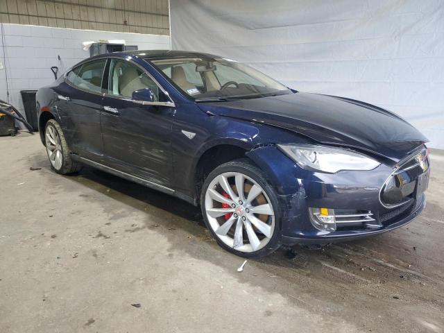 5YJSA1H18EFP35102 - 2014 TESLA MODEL S Blau Foto 4