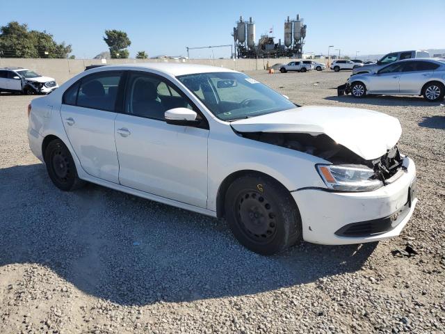 3VWBP7AJ8CM040880 - 2012 VOLKSWAGEN JETTA SE WHITE photo 4