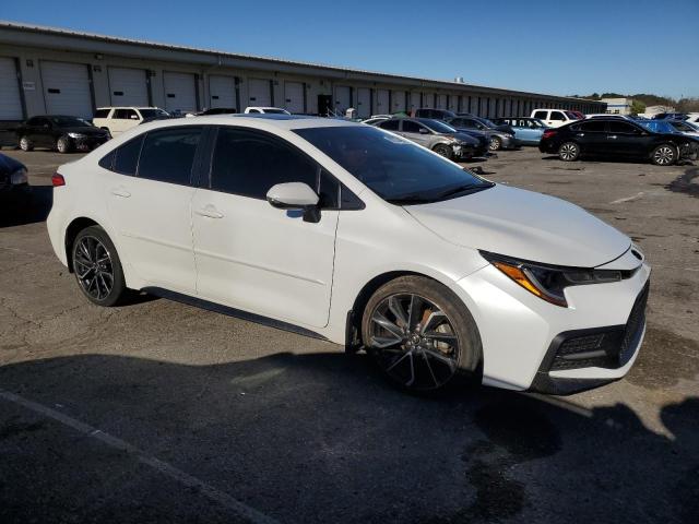 JTDP4MCE7NJ082117 - 2022 TOYOTA COROLLA SE WHITE photo 4