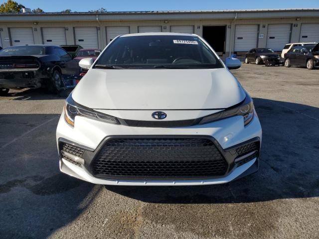 JTDP4MCE7NJ082117 - 2022 TOYOTA COROLLA SE WHITE photo 5