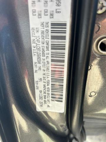 1C4PJLCB7JD606500 - 2018 JEEP CHEROKEE LATITUDE 灰色 照片 10