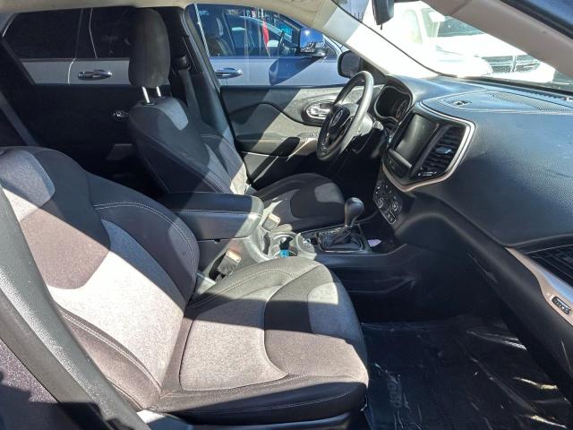 1C4PJLCB7JD606500 - 2018 JEEP CHEROKEE LATITUDE 灰色 照片 5