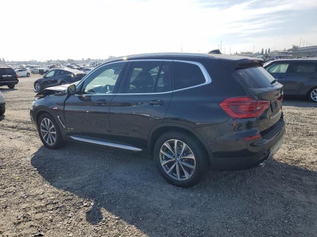 5UXTR9C52JLC75840 - 2018 BMW X3 XDRIVE30I BLACK photo 2