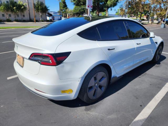 5YJ3E1EA9MF023886 - 2021 TESLA MODEL 3 WHITE photo 4