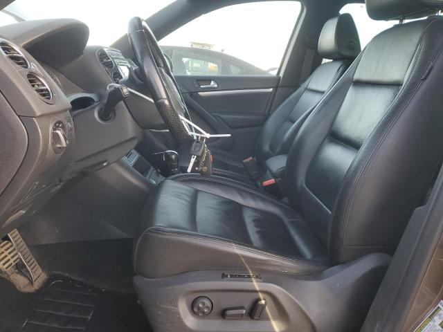 WVGJV7AX9FW048706 - 2015 VOLKSWAGEN TIGUAN S BROWN photo 7