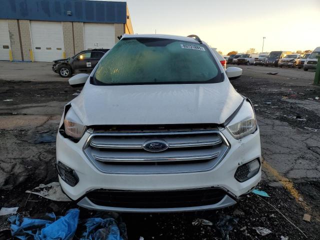 1FMCU9HD7KUA16992 - 2019 FORD ESCAPE SEL أبيض صورة 5