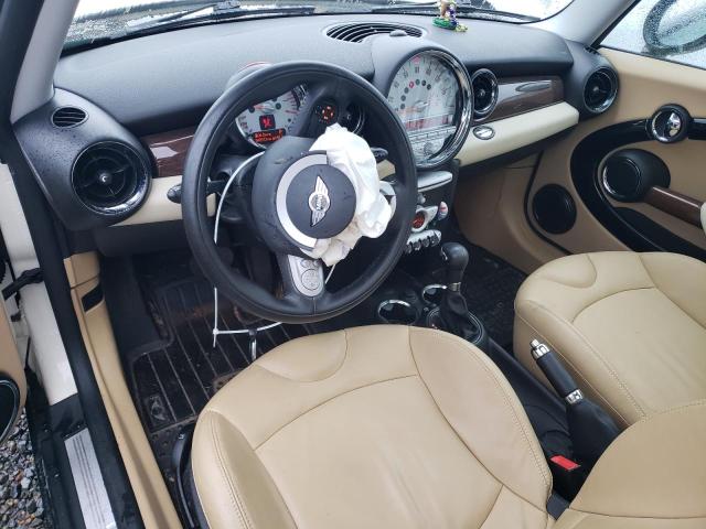 WMWMF3C50ATZ21415 - 2010 MINI COOPER CREAM photo 8