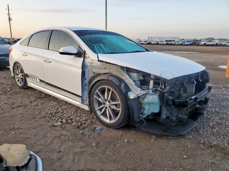 5NPE34AB8FH180344 - 2015 HYUNDAI SONATA SPORT WHITE photo 4