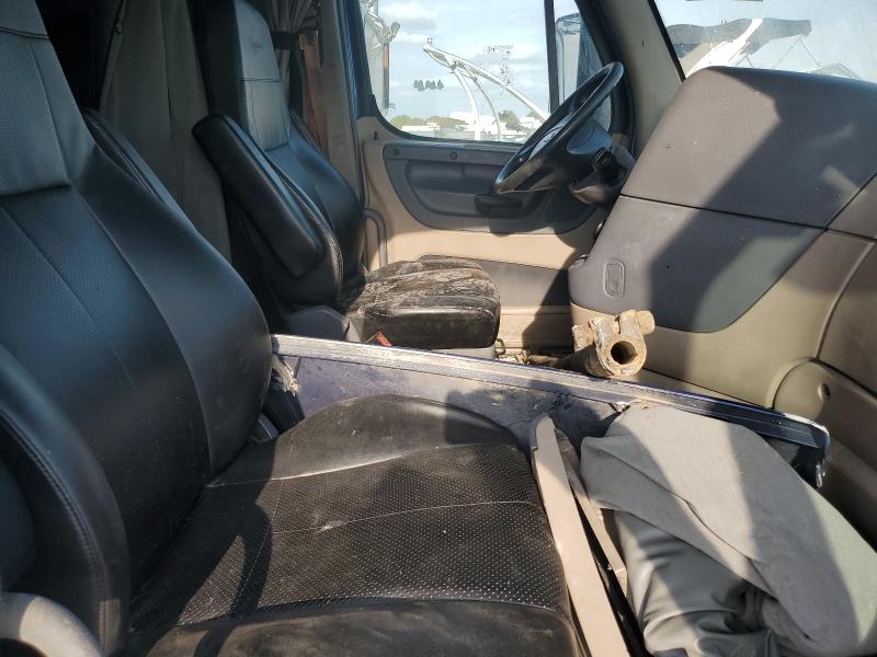 3AKJGLDR7HSHS2361 - 2017 FREIGHTLINER CASCADIA 1 ლურჯი ფოტო 5