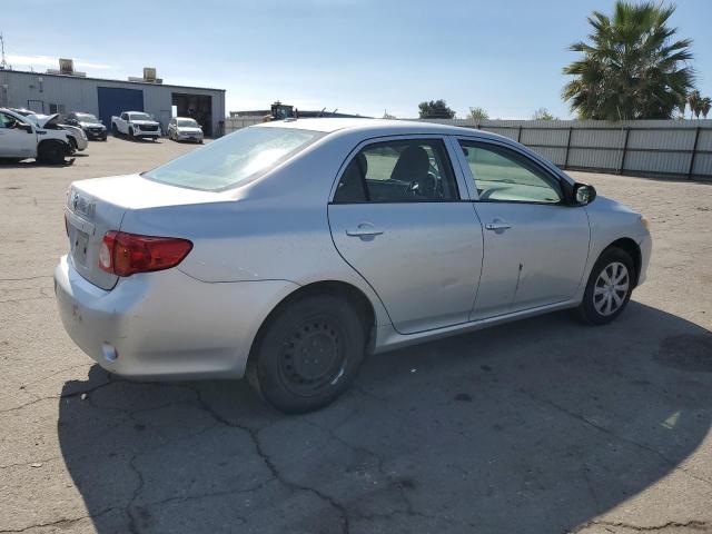 JTDBL40E299022934 - 2009 TOYOTA COROLLA BASE SILVER photo 3