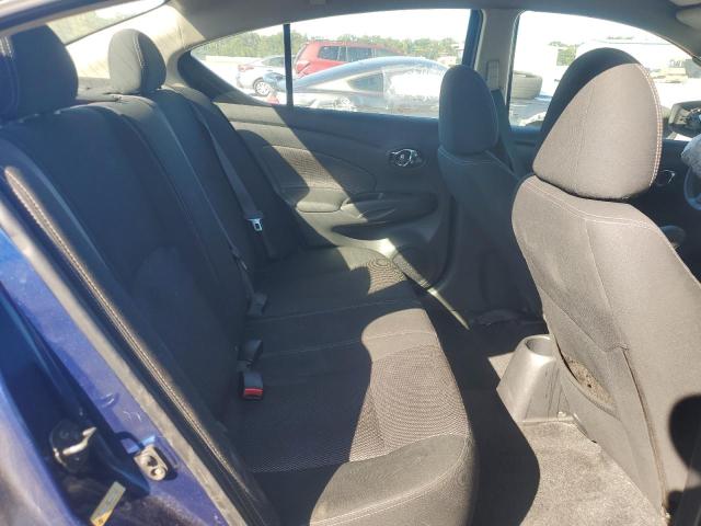 3N1CN7AP0JL871068 - 2018 NISSAN VERSA S 蓝色 照片 10