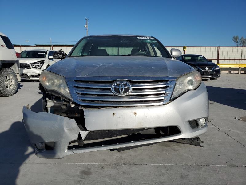 4T1BK3DB4BU403101 - 2011 TOYOTA AVALON BASE Күміс фото 5