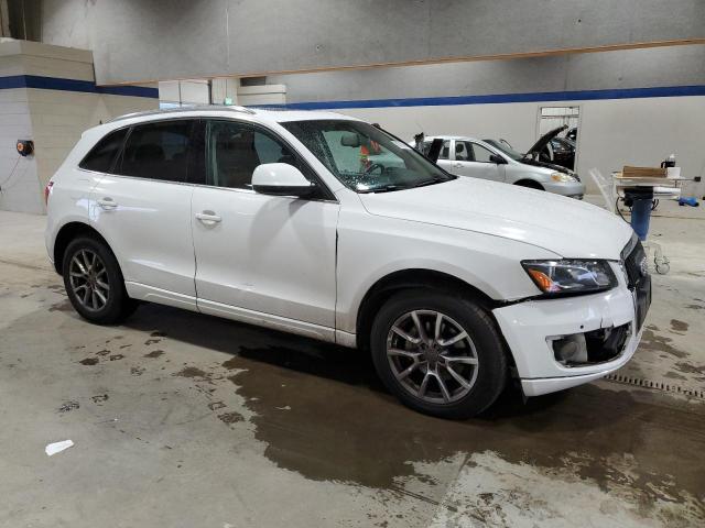 WA1LFAFP8CA006188 - 2012 AUDI Q5 PREMIUM PLUS WHITE photo 4