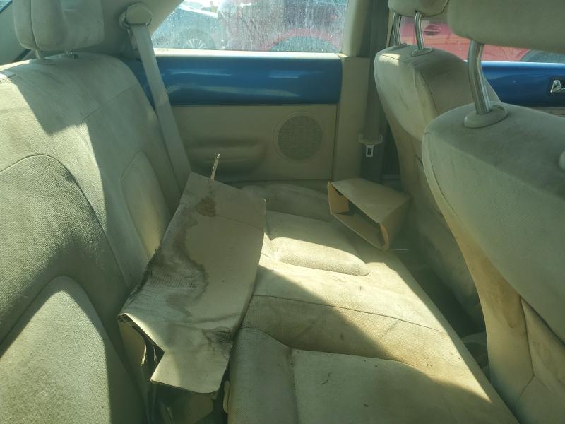 3VWCD21C3YM450950 - 2000 VOLKSWAGEN NEW BEETLE GLS 蓝色 照片 10