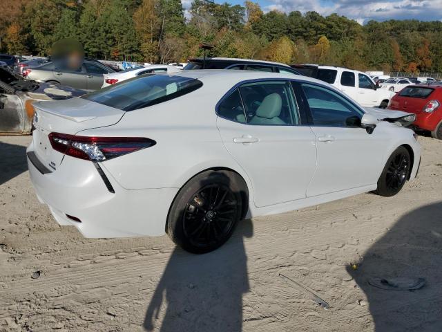 4T1K31AK2PU050080 - 2023 TOYOTA CAMRY XSE WHITE photo 3