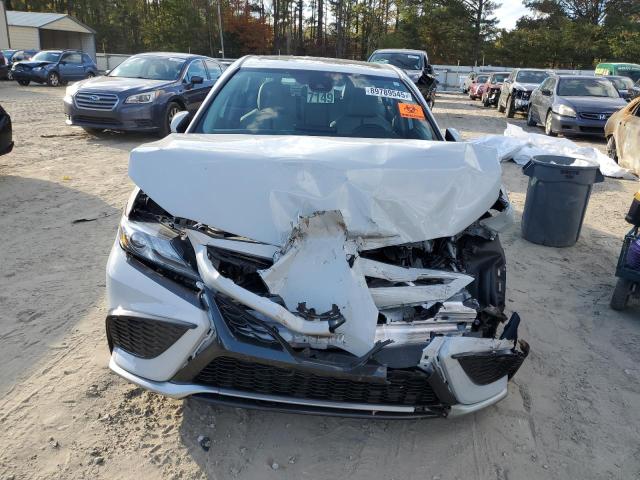 4T1K31AK2PU050080 - 2023 TOYOTA CAMRY XSE WHITE photo 5