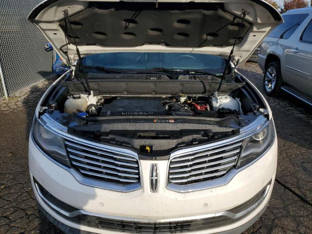 2LMTJ8LR3GBL56213 - 2016 LINCOLN MKX RESERVE WHITE photo 12