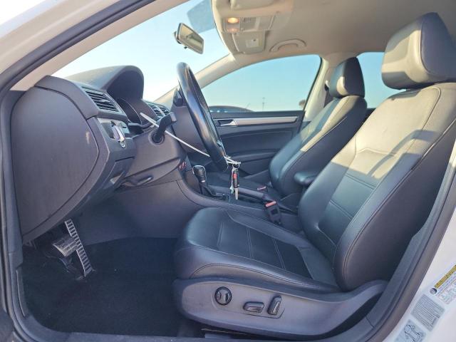 1VWDT7A3XHC082630 - 2017 VOLKSWAGEN PASSAT R-LINE თეთრი ფოტო 7