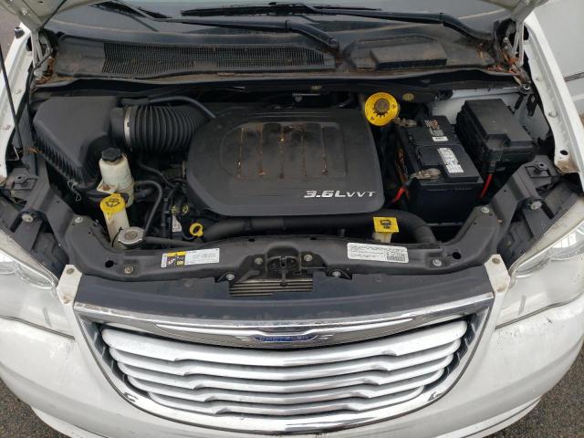 2C4RC1CG3FR521094 - 2015 CHRYSLER TOWN & COU TOURING L WHITE photo 12