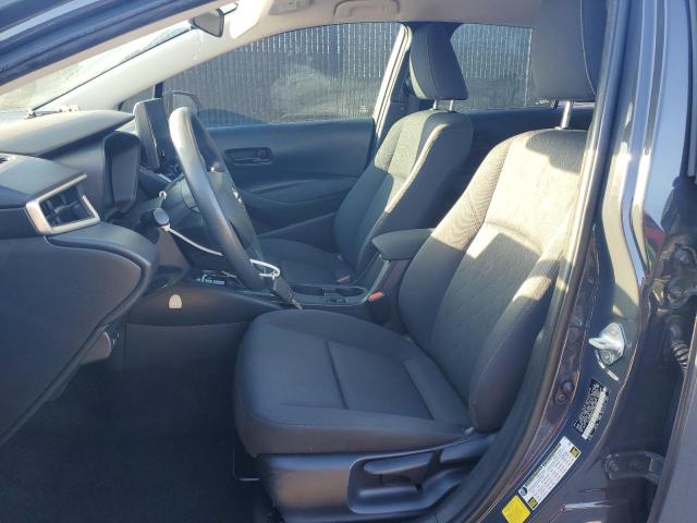 5YFB4MDE8PP000600 - 2023 TOYOTA COROLLA LE ნაცრისფერი ფოტო 7