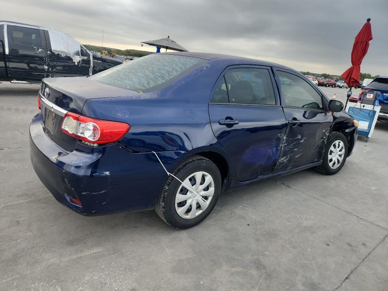 5YFBU4EE0DP183131 - 2013 TOYOTA COROLLA BASE Bleu photo 3