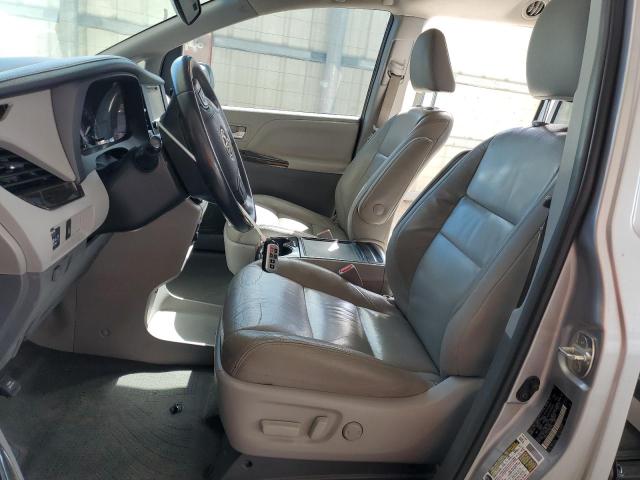 5TDYZ3DC3HS892364 - 2017 TOYOTA SIENNA XLE 银色 照片 7