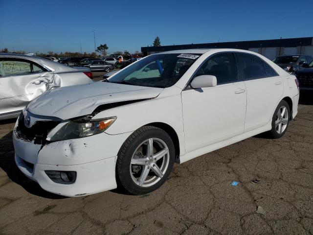 2011 TOYOTA CAMRY BASE, 