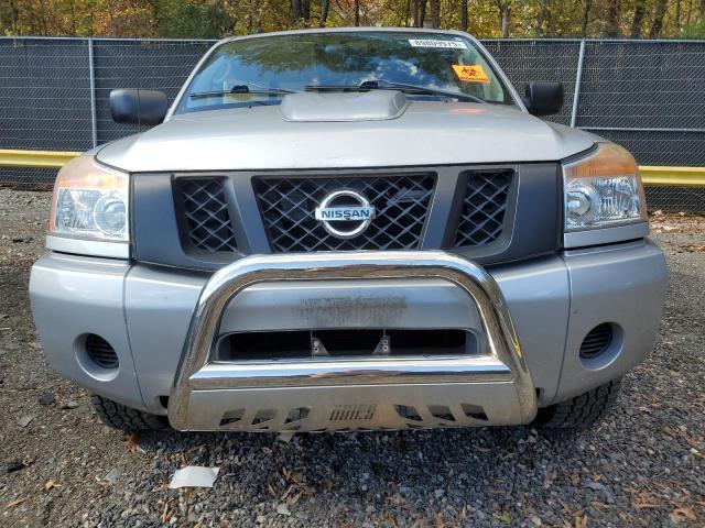 1N6AA0EJ0BN303544 - 2011 NISSAN TITAN S Gümüş foto 5