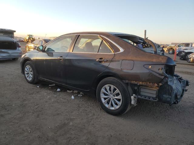 4T1BF1FK1GU562395 - 2016 TOYOTA CAMRY LE BLACK photo 2