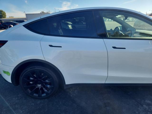 7SAYGDEE9PF585900 - 2023 TESLA MODEL Y 白色 照片 10