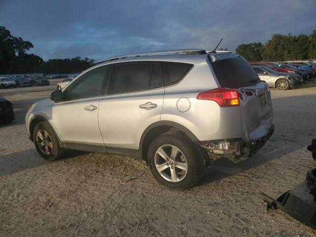 2T3WFREV0FW134951 - 2015 TOYOTA RAV4 XLE SILVER photo 2