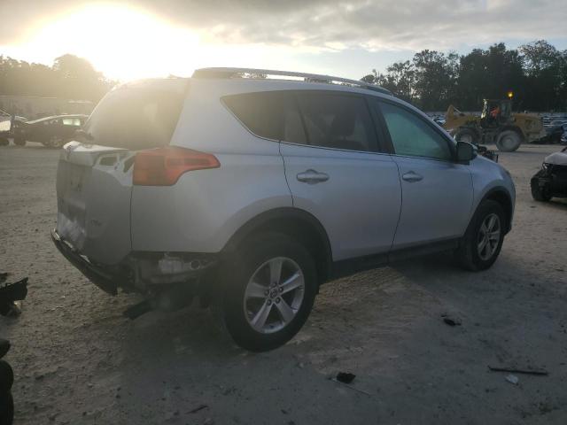 2T3WFREV0FW134951 - 2015 TOYOTA RAV4 XLE SILVER photo 3