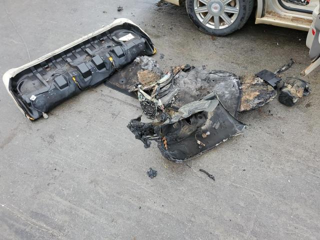 1G6KD57Y27U209672 - 2007 CADILLAC DTS GOLD photo 12