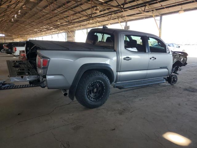 3TMCZ5AN1LM333710 - 2020 TOYOTA TACOMA DOUBLE CAB 银色 照片 3