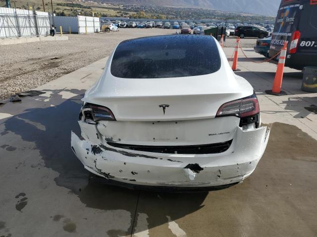 5YJ3E1EB1JF067806 - 2018 TESLA MODEL 3 WHITE photo 6