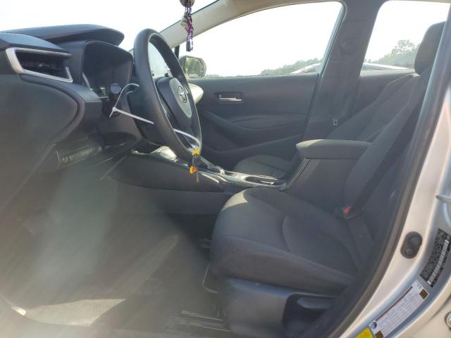 JTDEPRAE8LJ024559 - 2020 TOYOTA COROLLA LE Argent photo 7