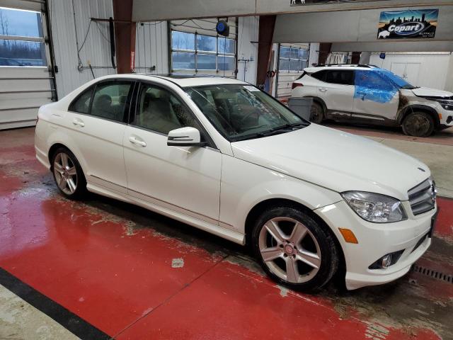 WDDGF8BB7AF467897 - 2010 MERCEDES-BENZ C 300 4MATIC WHITE photo 4