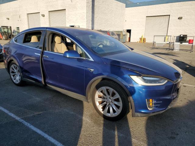 5YJXCBE22GF027207 - 2016 TESLA MODEL X BLUE photo 4